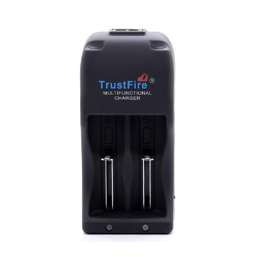 Зарядний пристрій 2*18650 Trustfire new, фото 2